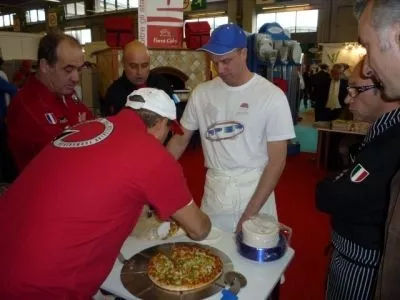 salon pizza pasta 2009